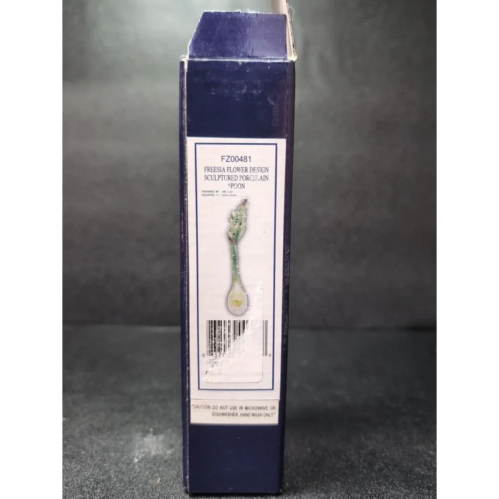 Franz Sculptured Porcelain Spoon FZ00481, Spring Freesia Design, Art Collectible